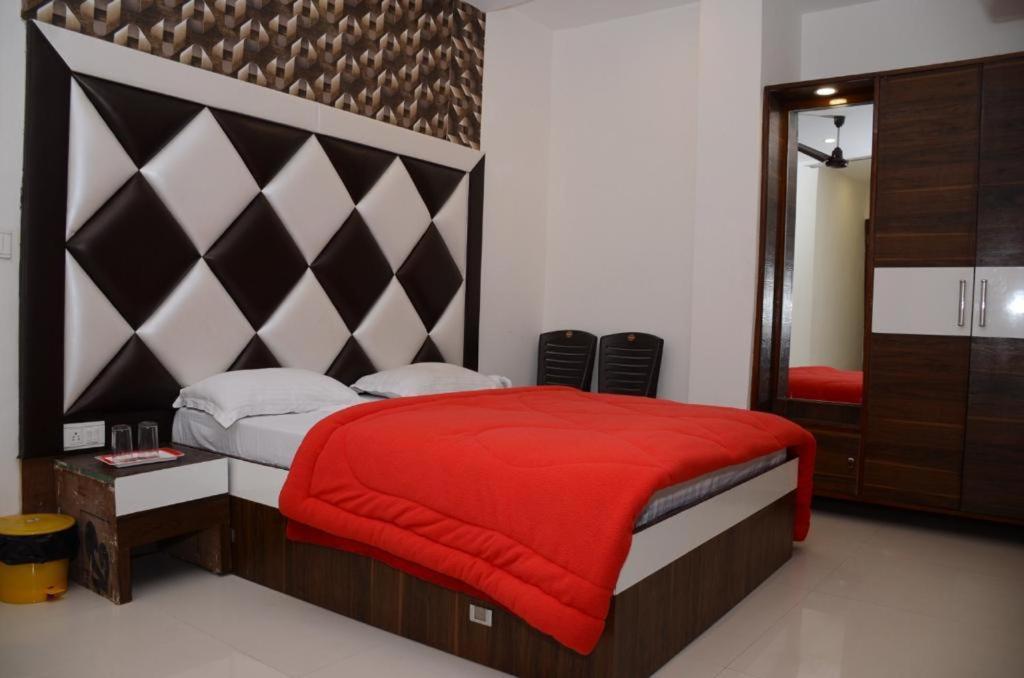 Hotel Robin Inn Amritsar Esterno foto