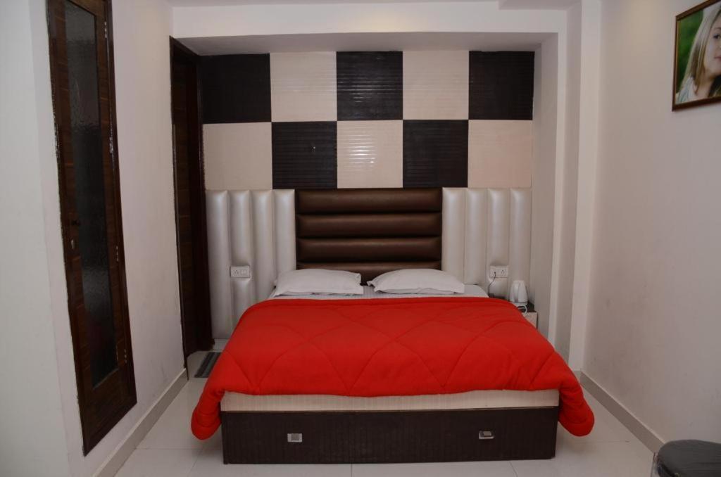 Hotel Robin Inn Amritsar Esterno foto