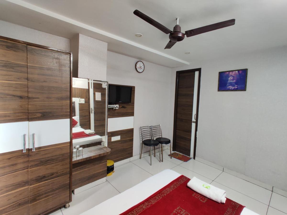 Hotel Robin Inn Amritsar Esterno foto