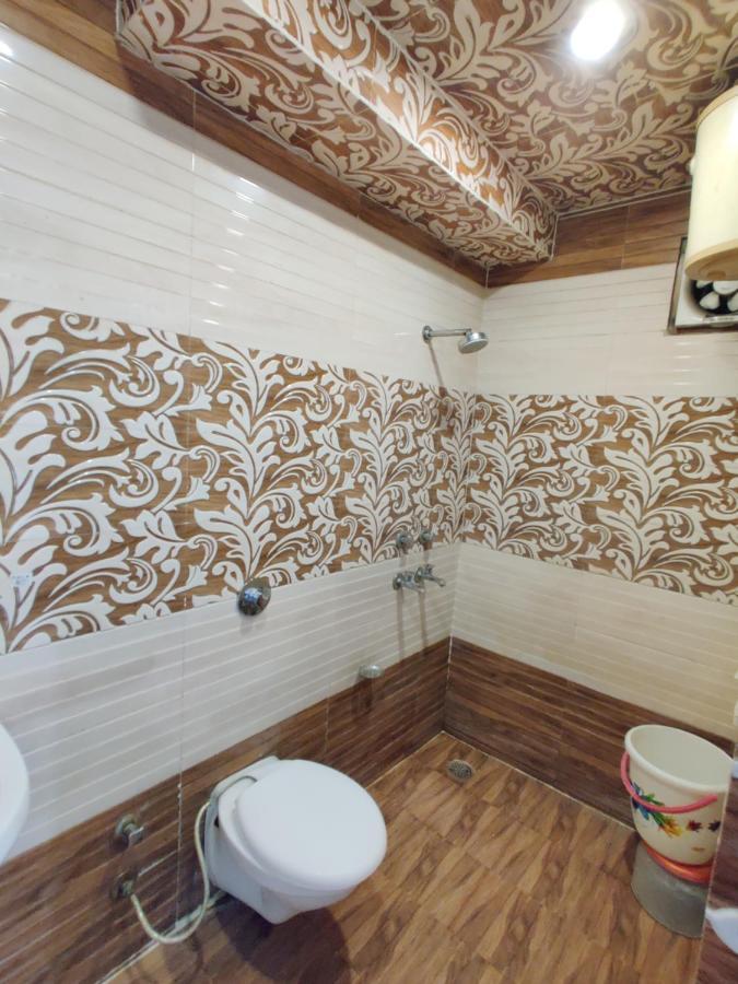 Hotel Robin Inn Amritsar Esterno foto