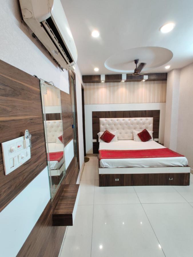 Hotel Robin Inn Amritsar Esterno foto