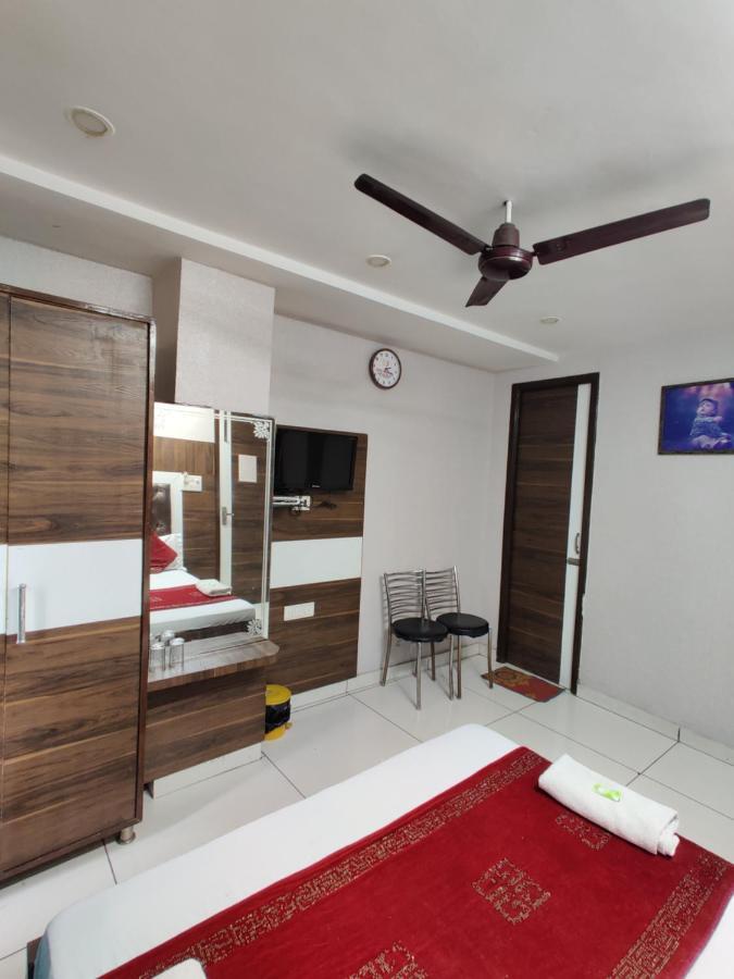 Hotel Robin Inn Amritsar Esterno foto