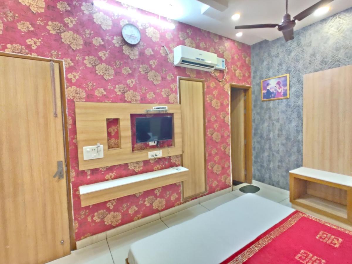 Hotel Robin Inn Amritsar Esterno foto