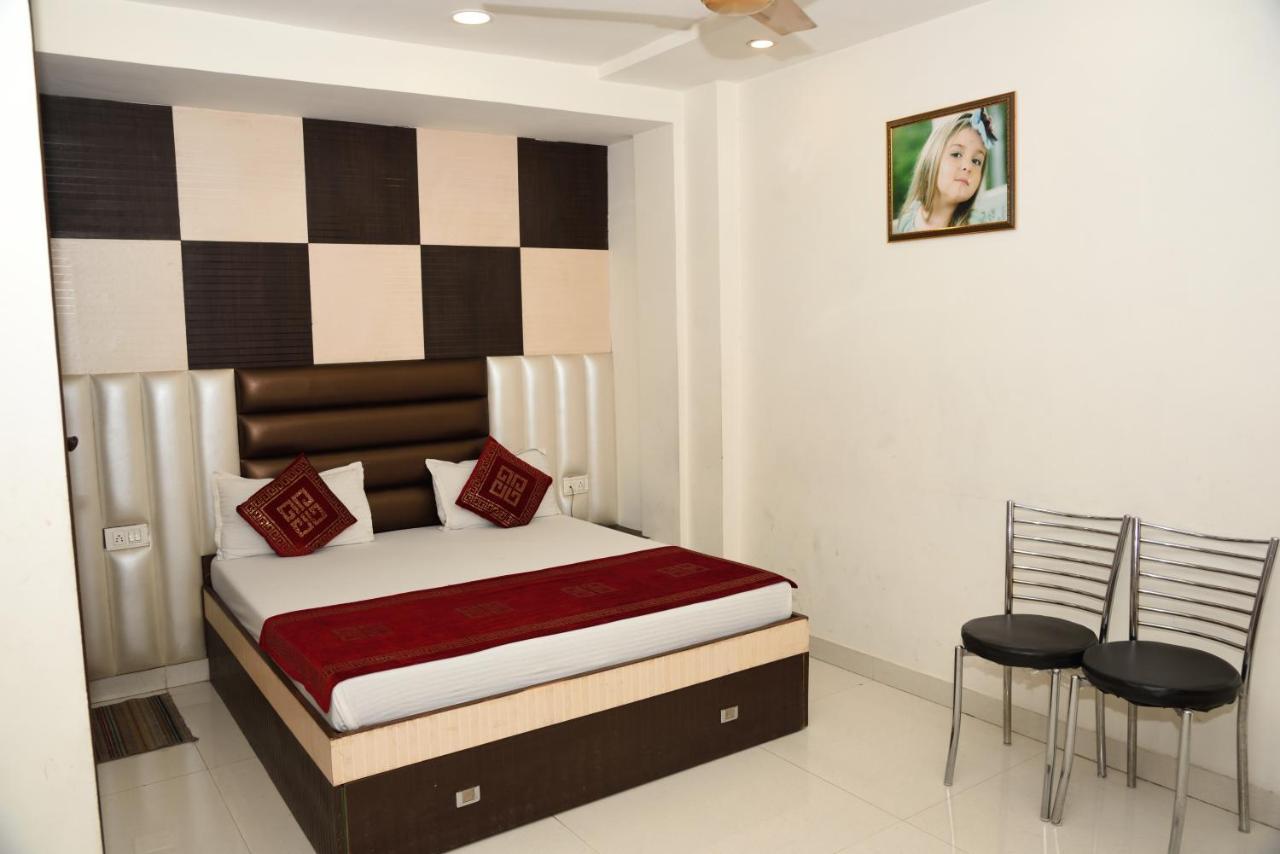 Hotel Robin Inn Amritsar Esterno foto